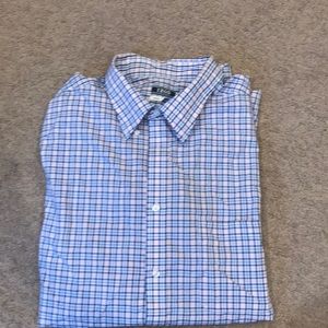 Men’s Izod short sleeve button down